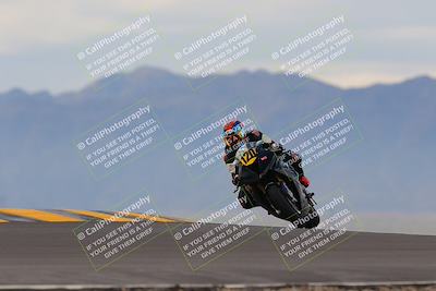 media/Sep-11-2022-SoCal Trackdays (Sun) [[81b7e951af]]/Turn 9 (930am)/